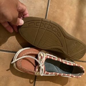 Women Sperry shoes